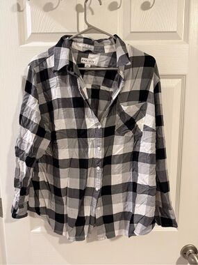 Ava & Viv Black and White Plaid Button-Down Shirt